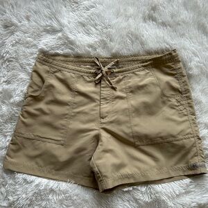 Columbia XL khaki shorts.